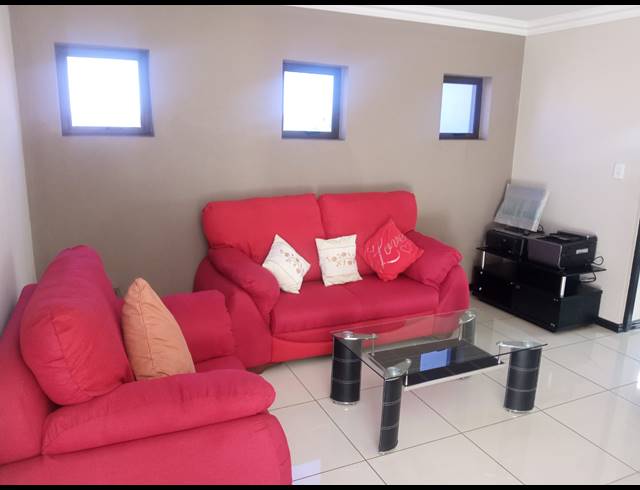 4 BEDROOM HOUSE FOR SALE IN SUNWARD PARK